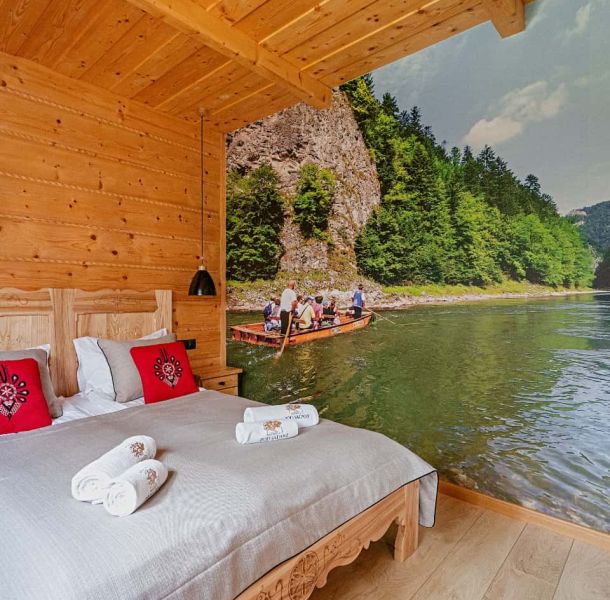 home_l_01-686fd036 Home